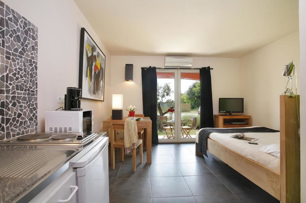 Hotel Domaine Le Milos Castries Εξωτερικό φωτογραφία